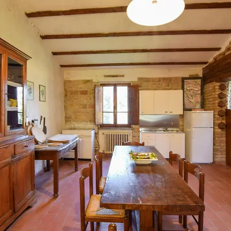 Cozy In Croce Di Castiglione Apartment